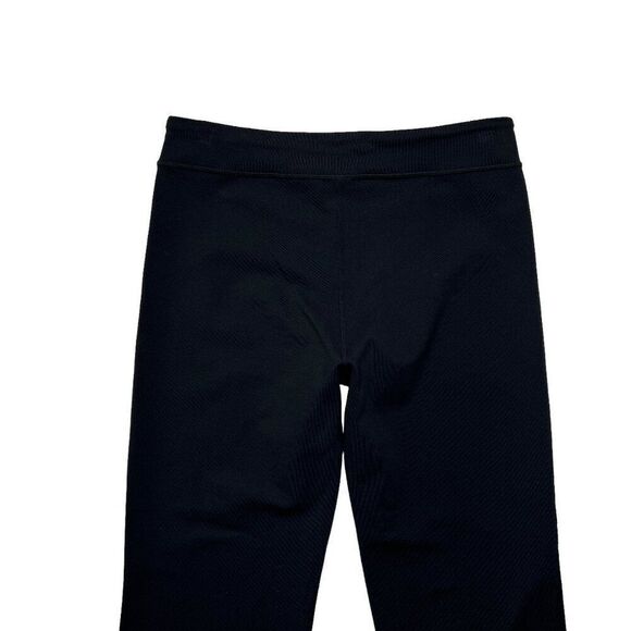 Lululemon Women's‎ Black Capri Leggings - Picture 6 of 9
